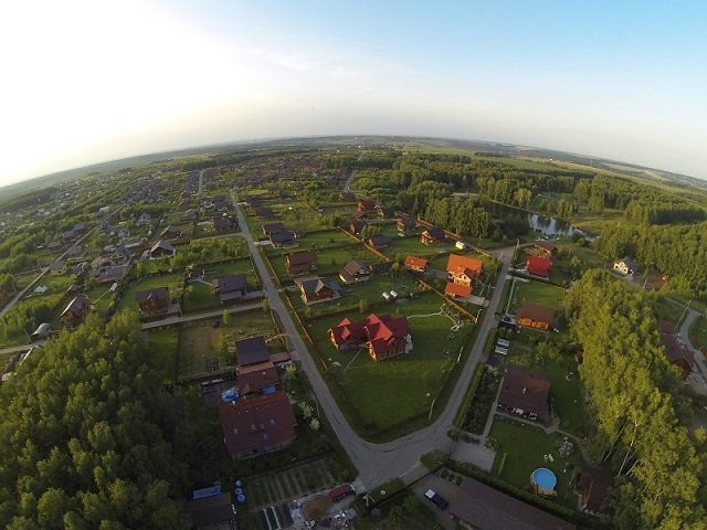 Панорамные виды поселка «Романовские дачи»