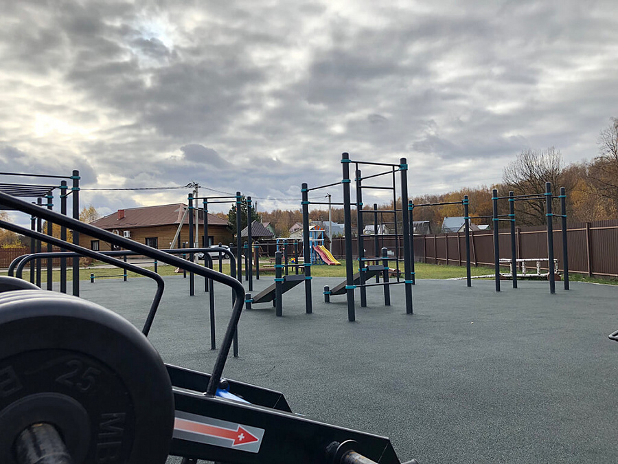 Спортивная площадка поселка