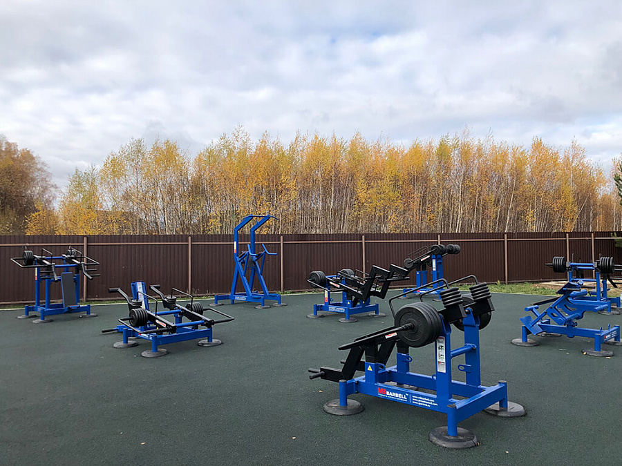 Спортивная площадка поселка